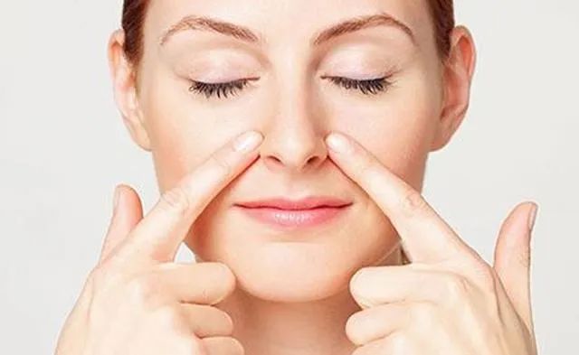 如何去黑头小妙招小孩也可以用的,小婴儿的去黑头小绿膜怎么用