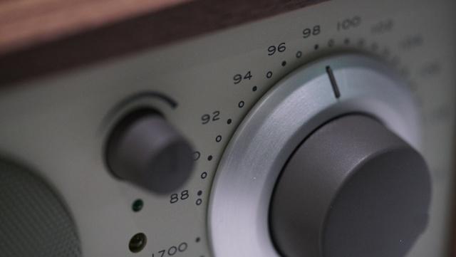 HIFI音质流金岁月收音机，两天煲机让我入了迷