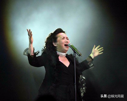 喜欢听经典老歌的人有什么特征,喜欢听歌的人是入了什么坑