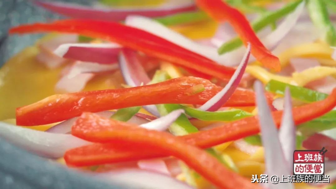 如何用平底锅做披萨不用酵母粉,想吃披萨不用去外面买了