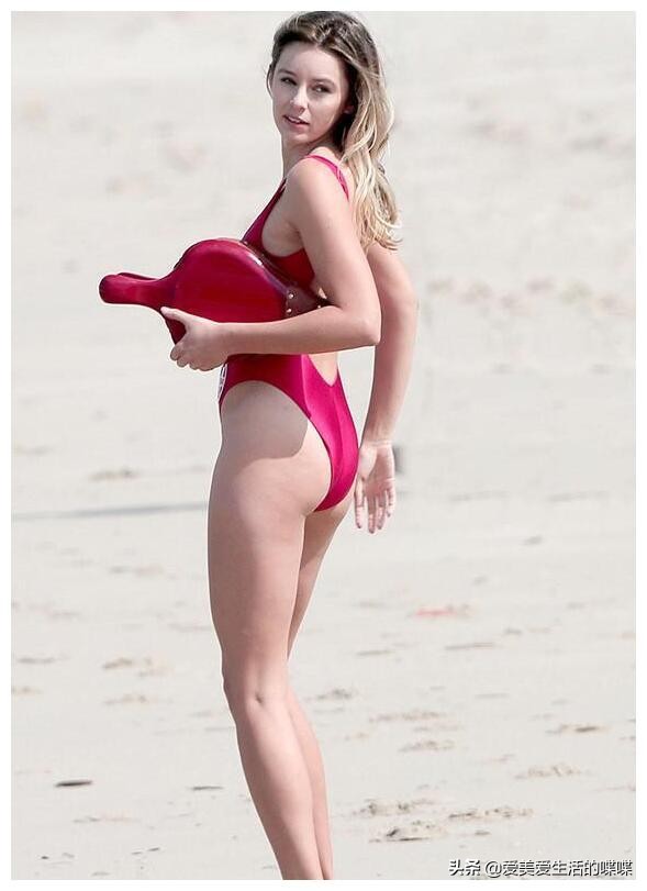 英超十大足球宝贝图片,英超十大足球宝贝是谁