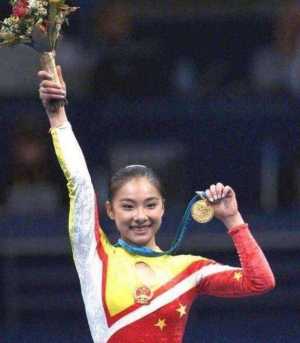 中国体操天才19岁退役,中国体操最美女神
