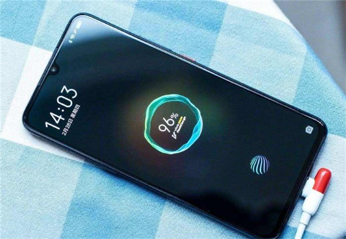 网店和实体店买的手机有什么区别,手机在网上不同的店买有什么不同