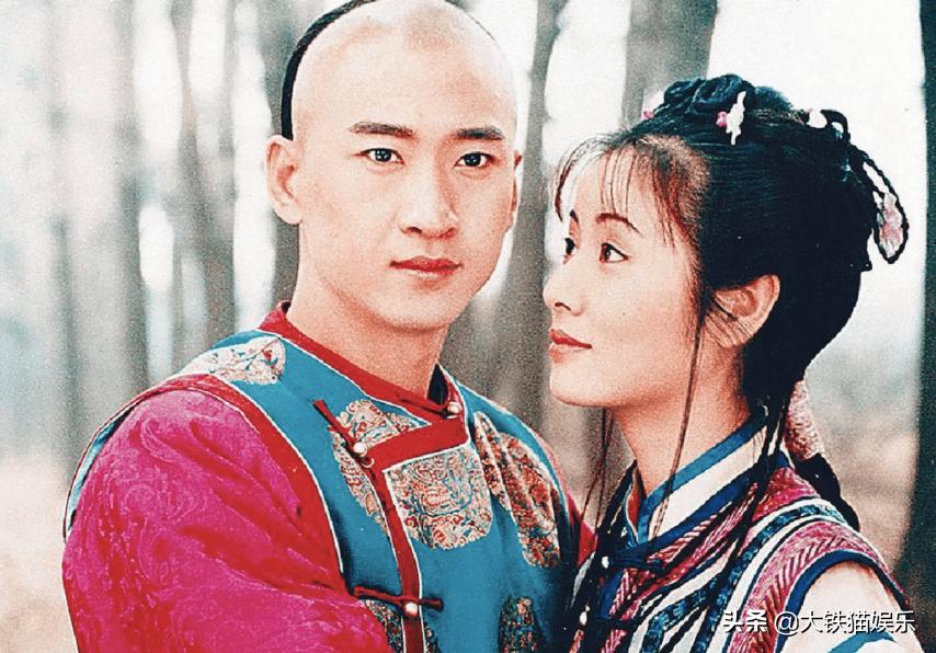 人前是明星背后是资本家,人前是过气明星人后是商业大佬