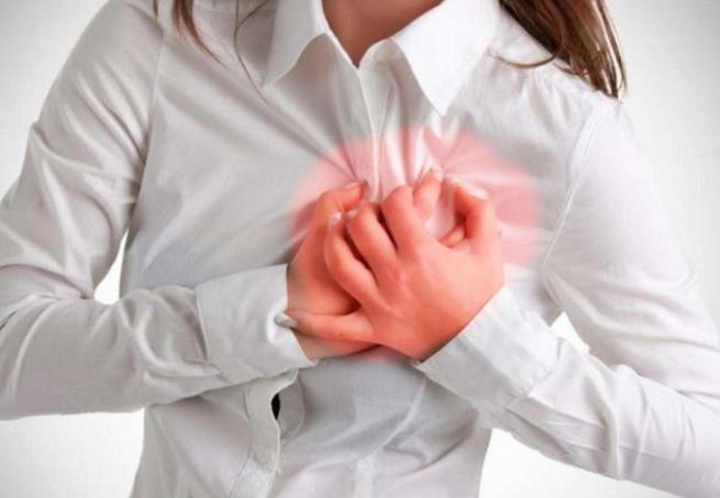 女人怀孕20天有孕吐的反应吗,怀孕期间的孕吐是什么感觉