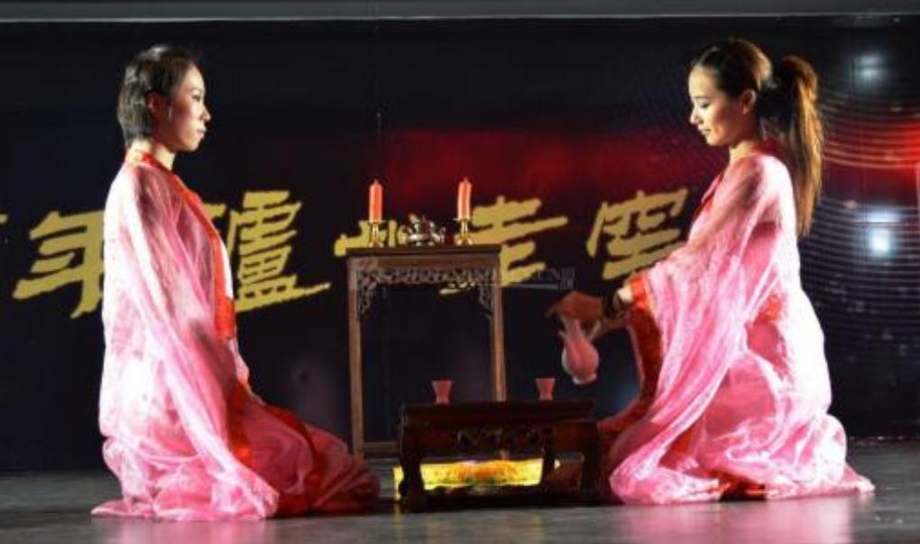 中国酒文化喝酒话术,古人喝酒学问大竟然讲究这么多