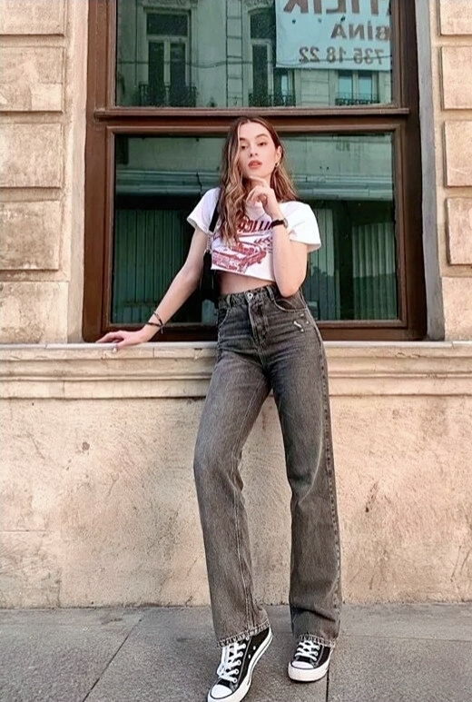 帆布鞋最潮流的搭配方式,经典的帆布鞋这样搭配最舒服