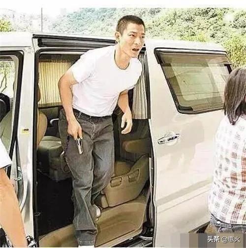 各明星座驾,10位明星座驾大对比