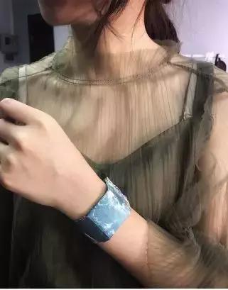 用纸做手表好用吗,没想到纸居然能做到如此坚硬