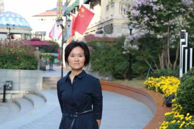 「伍佑中学教师暑期阅读」吴珍：《做不抱怨的教师》读后感