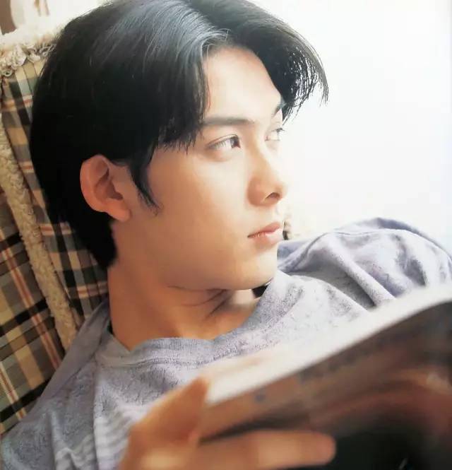 美胜金城武，18岁的他艳绝亚洲：没人永远年轻，但总有人依旧少年