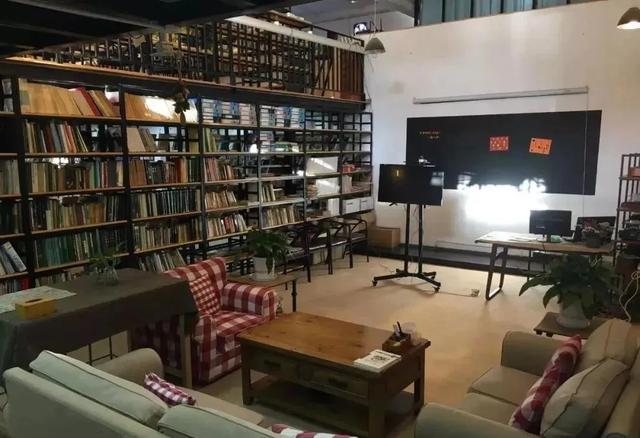 昆明附近一个人玩的地方,昆明周边城市适合一个人去的地方