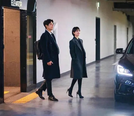 太阳的后裔宋仲基成功营救宋慧乔,太阳的后裔宋慧乔宋仲基最后见面