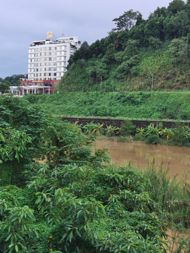 越南老街离河口多远,走进云南河口口岸看越南老街