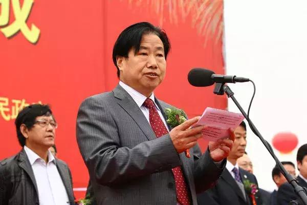 500元发家，49岁办厂，他是如何把一碗小粥卖到5亿元的？