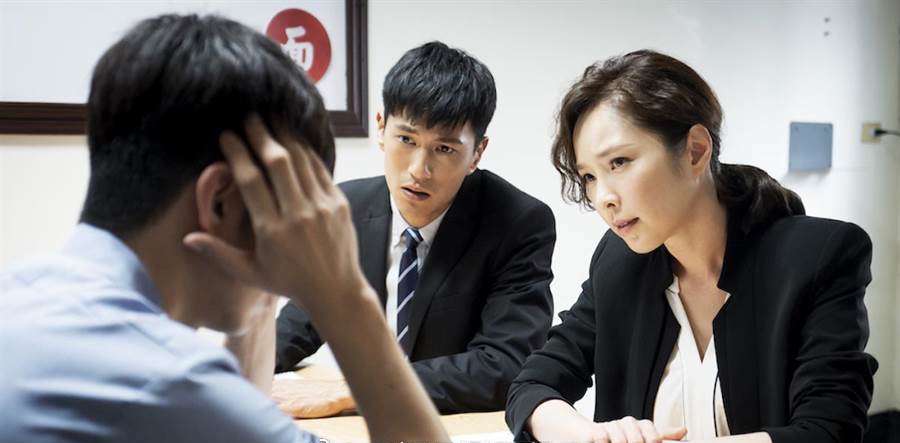 《最佳利益》出演王牌律师，当年的“佩瑶妹妹”依旧美！