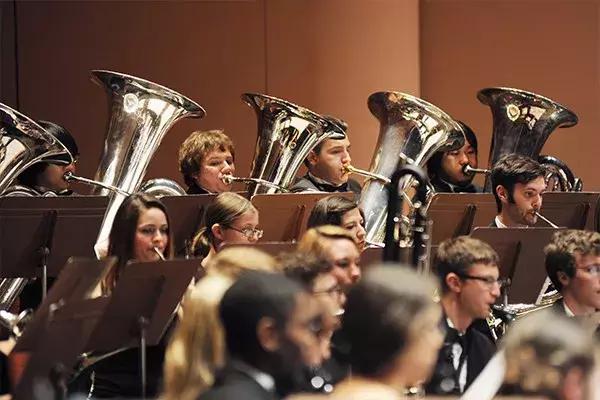 民族吹管乐合奏,管乐合奏有几个长号