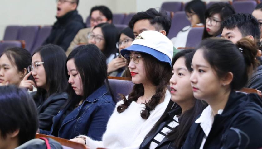 计算机类专业挣钱最少的专业是,计算机类专业最火爆专业就业前景