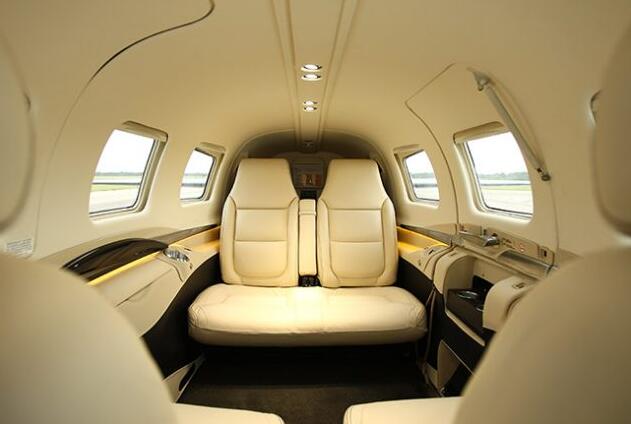 派珀pa44螺旋桨,派珀塞内卡pa42螺旋桨飞机