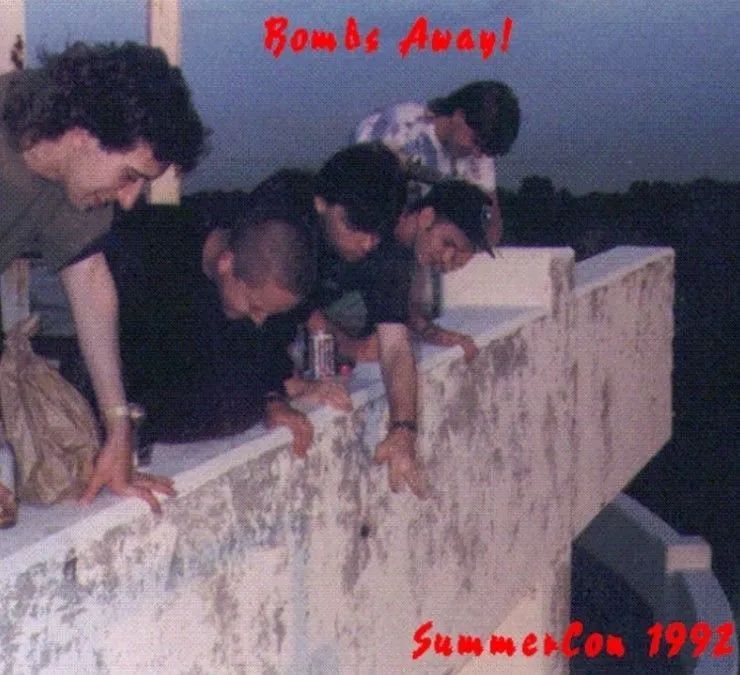 vrchat虚拟现实里体验赛博朋克,vr全球虚拟大会