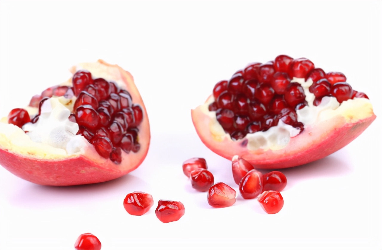 秋天吃石榴的功效,秋天吃石榴有什么好处有禁忌吗