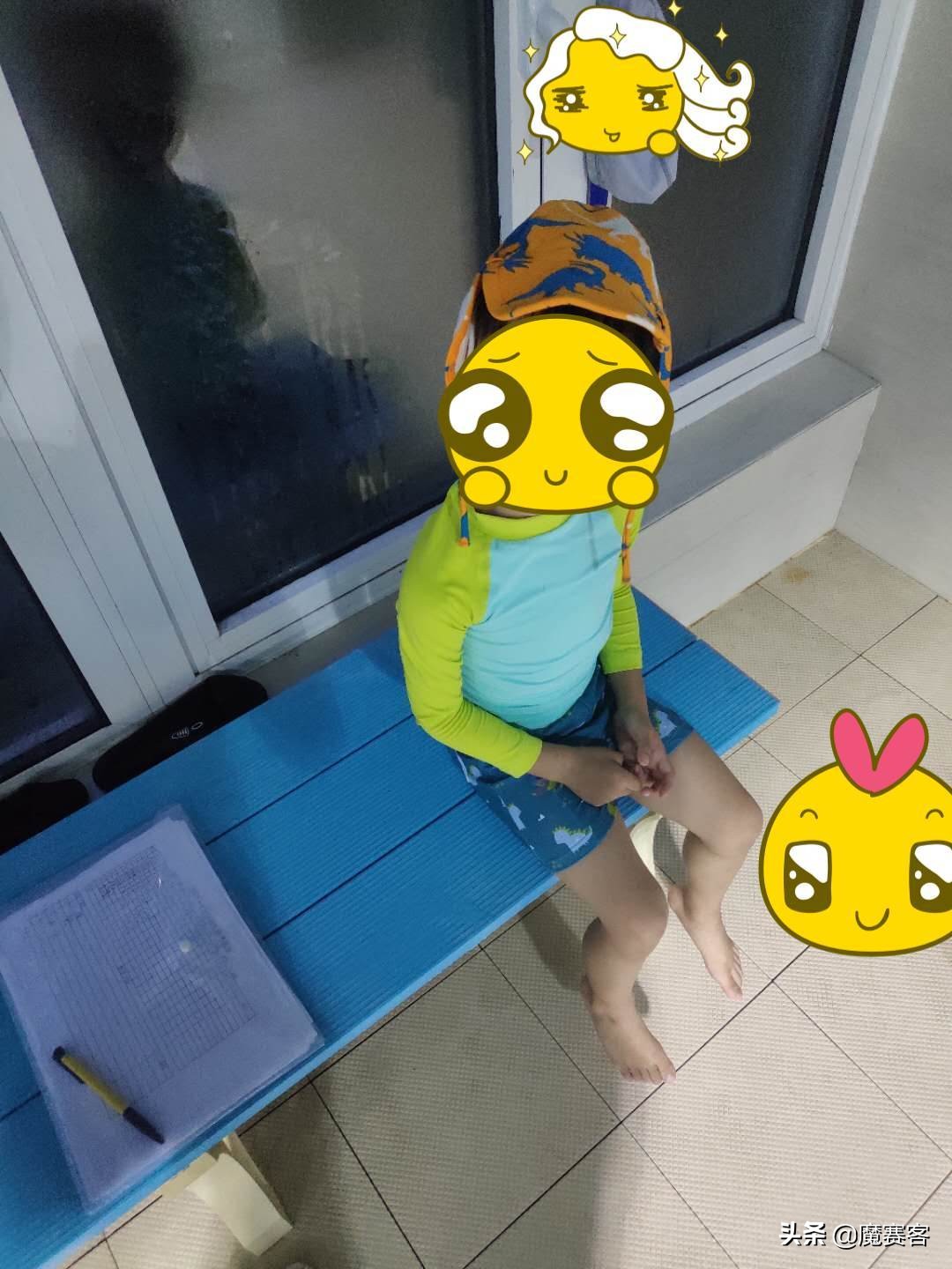 初学潜水有潜水圈,初学潜水浮起来了游不走