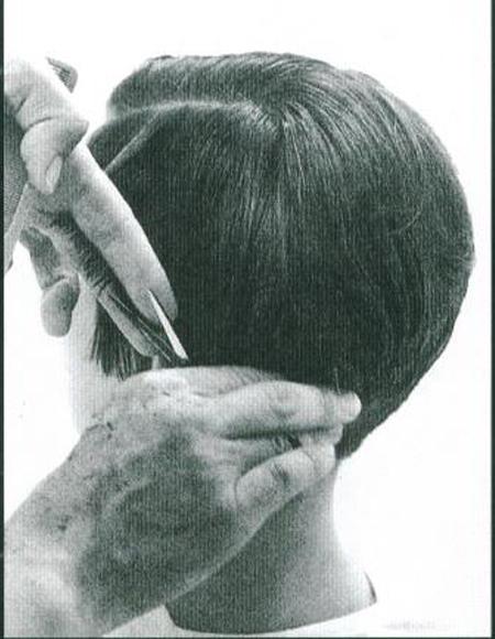 沙宣头短发流行发型剪发教程,沙宣短发发型剪发教程