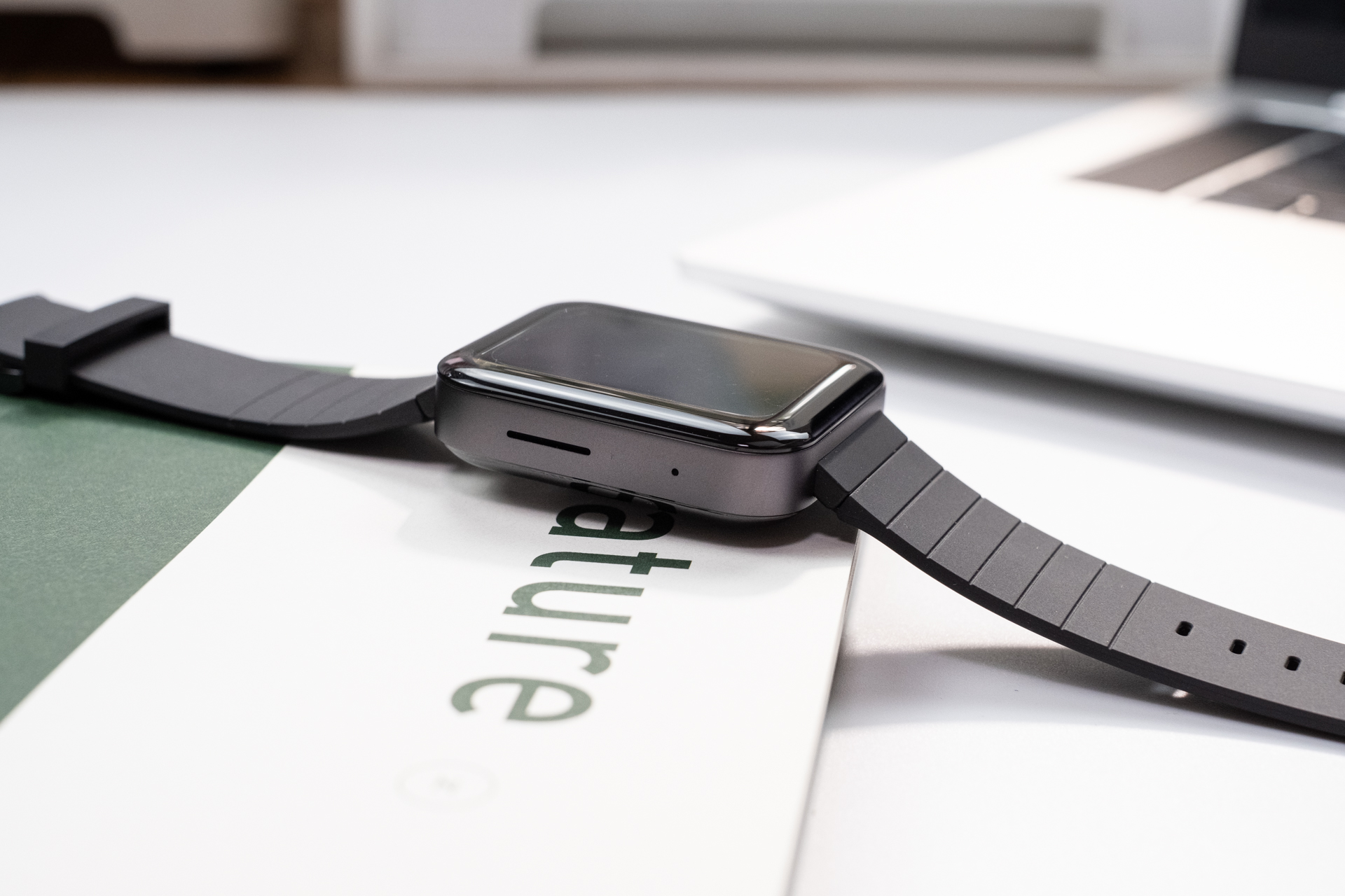 小米手表一代变成applewatch,小米手表和applewatch3选哪个