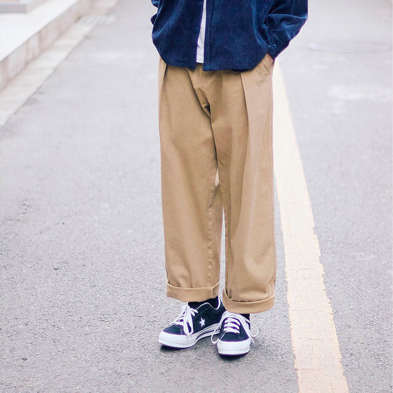 男牛仔裤搭配匡威帆布鞋,匡威帆布鞋搭配什么裤子最好看