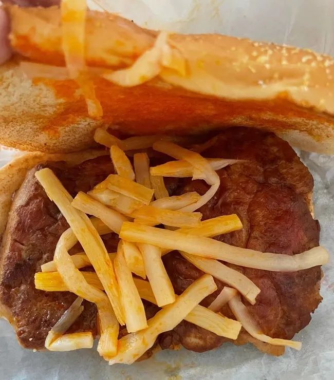 麦当劳酸笋汉堡和肯德基酸笋汉堡,麦当劳酸笋板烧鸡腿堡还会上架嘛