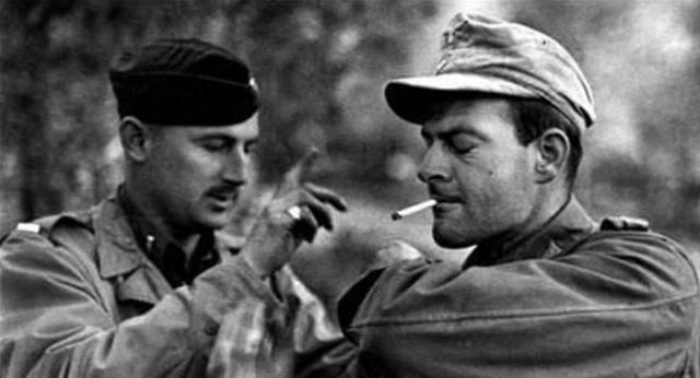 美国军人抽什么烟,美国大兵抽骆驼香烟