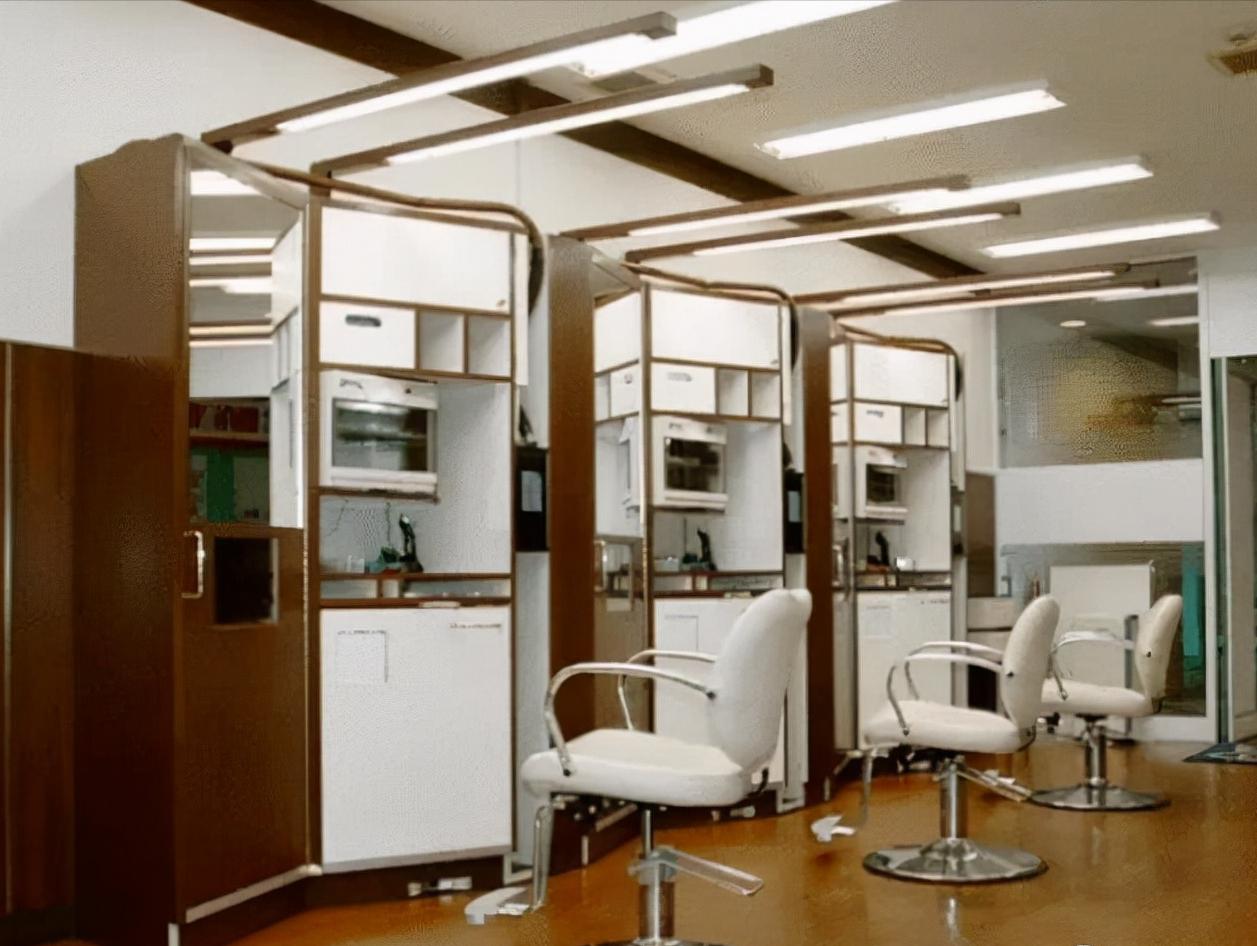 十元快剪生意好做吗,10元快剪店一天赚多少