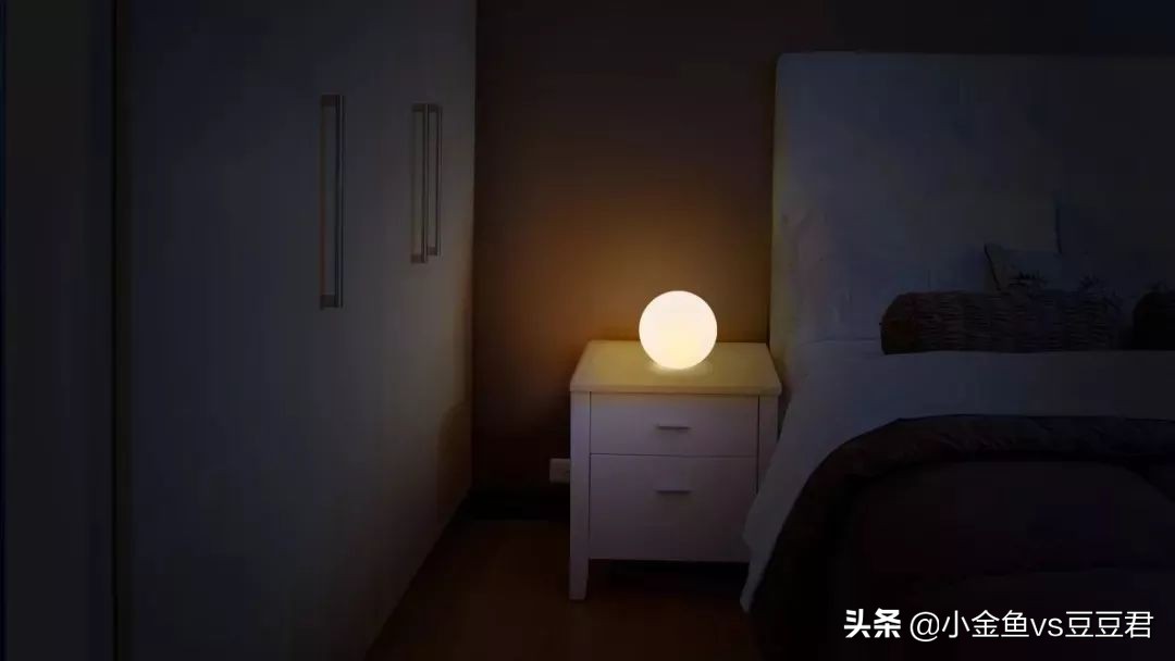 这盏灯又轻又亮,这盏灯