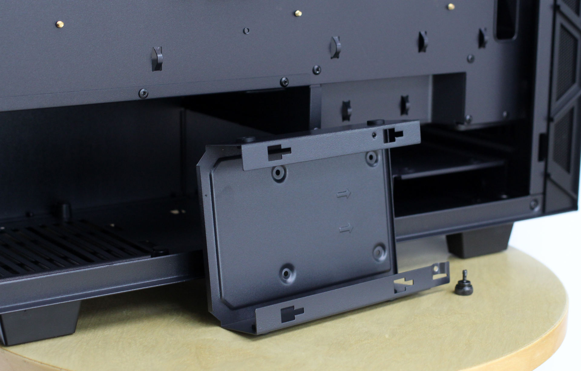 鑫谷atx3.0850w全模组,鑫谷机箱可以装三风扇显卡吗