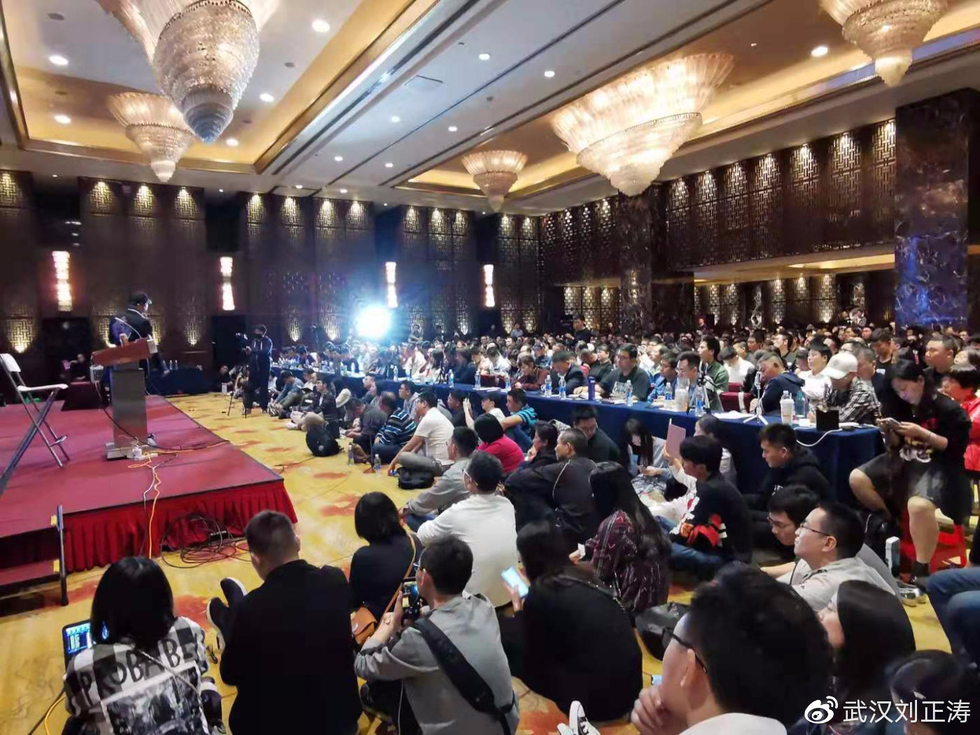 粉丝见面会完整版回放,粉丝见面会全程回放