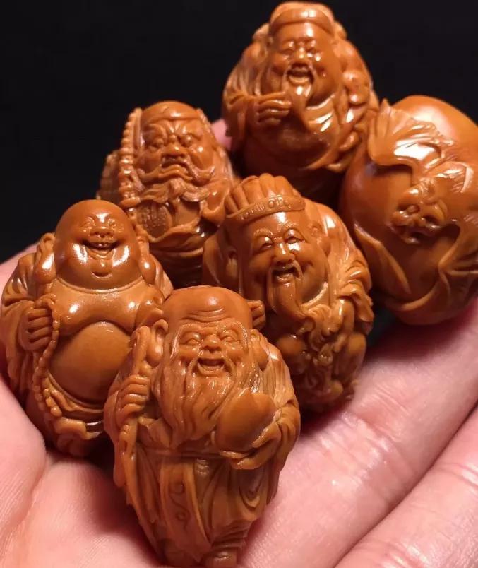 核雕的雕刻题材,刀尖上的艺术核雕工具知多少