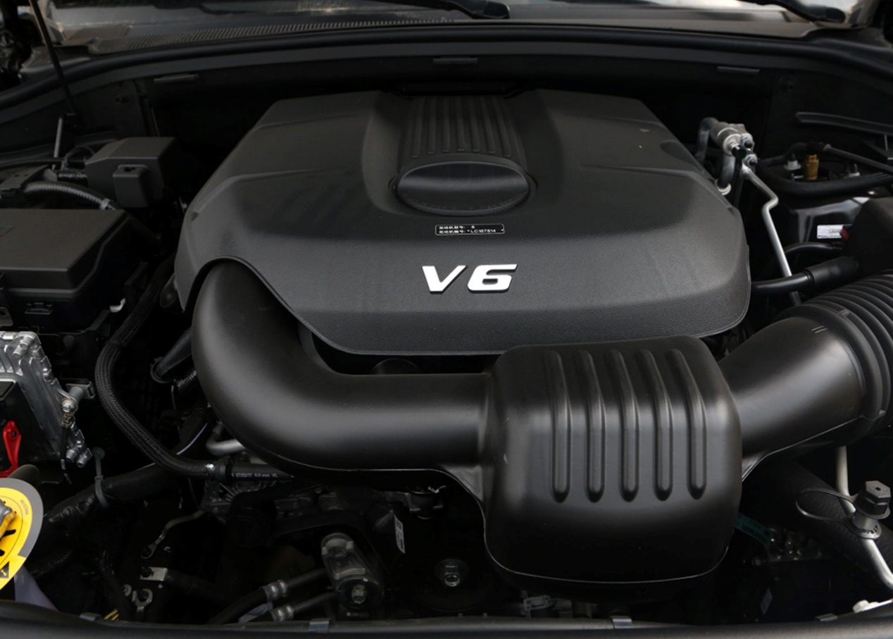 新jeep大切诺基海外售价公布,jeep大切诺基2022年新款入门