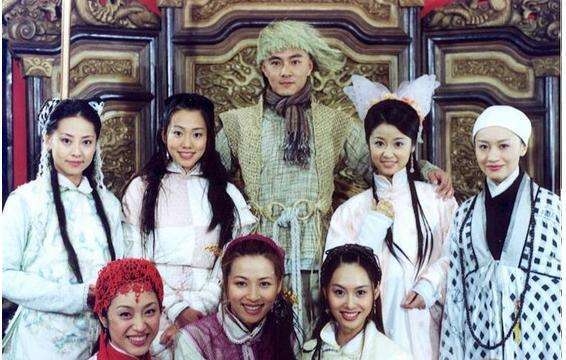 鹿鼎记女主角现况,鹿鼎记2014版的女主角变化