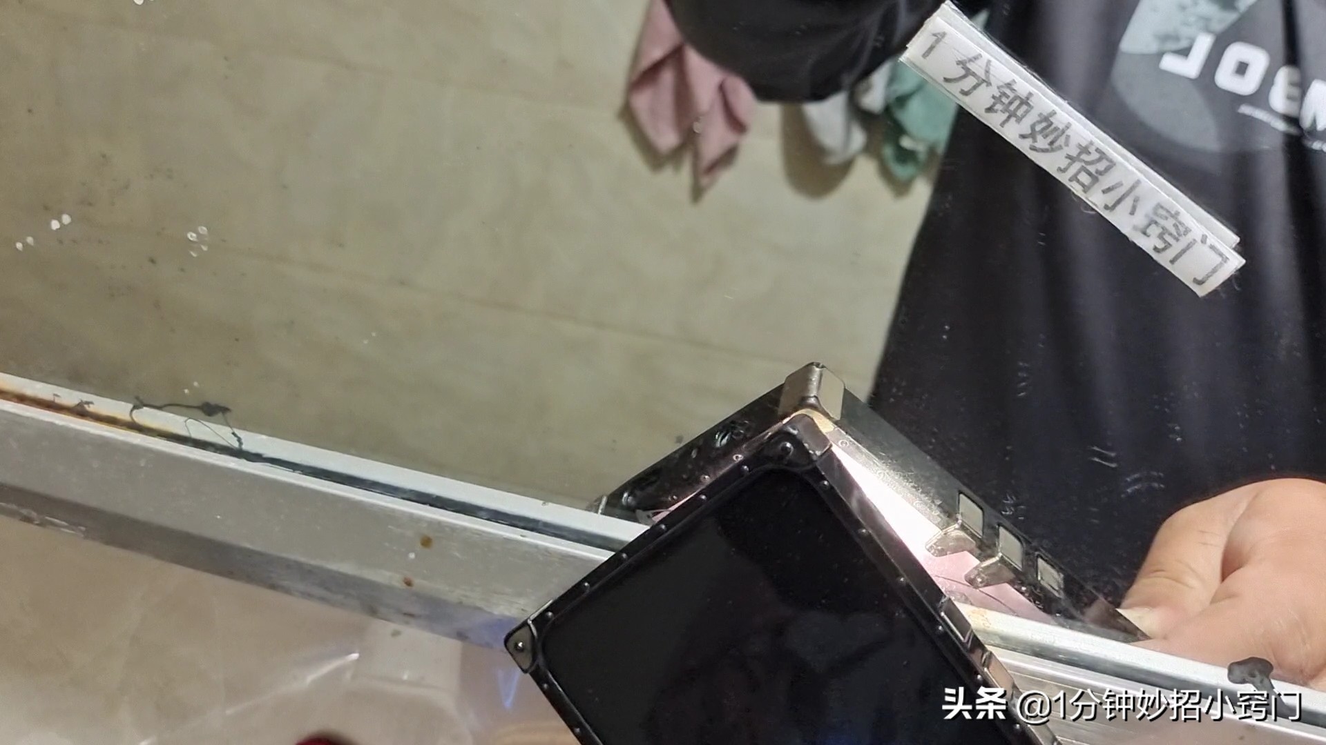 酒店挂着的镜子可能是双面镜吗,如果发现酒店镜子是双面镜怎么办