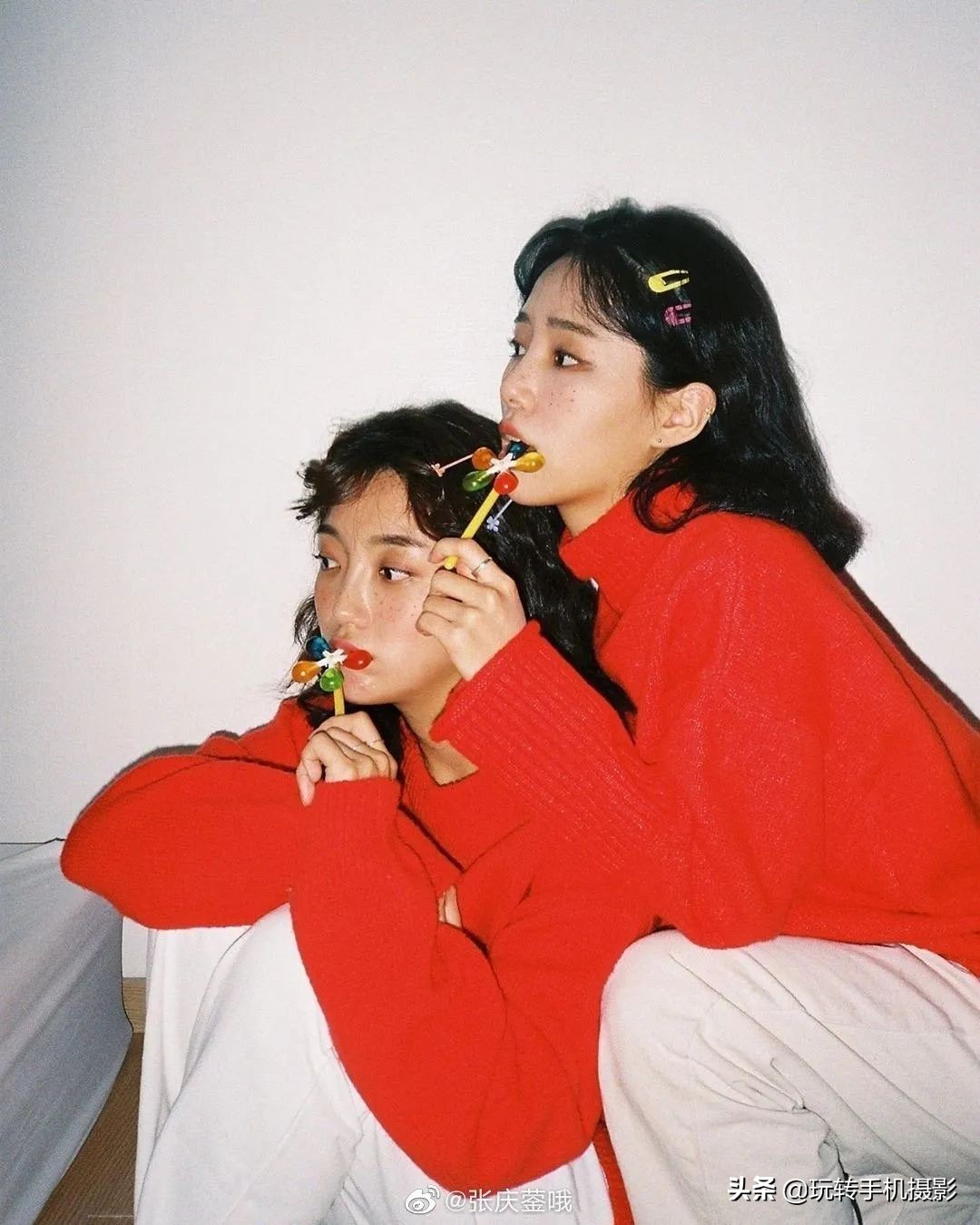 室内泳池闺蜜拍照姿势,多个闺蜜拍照姿势大全