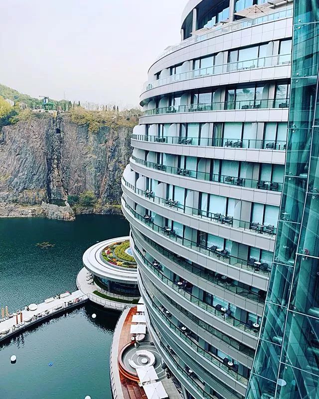 耗资百亿建中国第一高楼,耗资100亿大楼