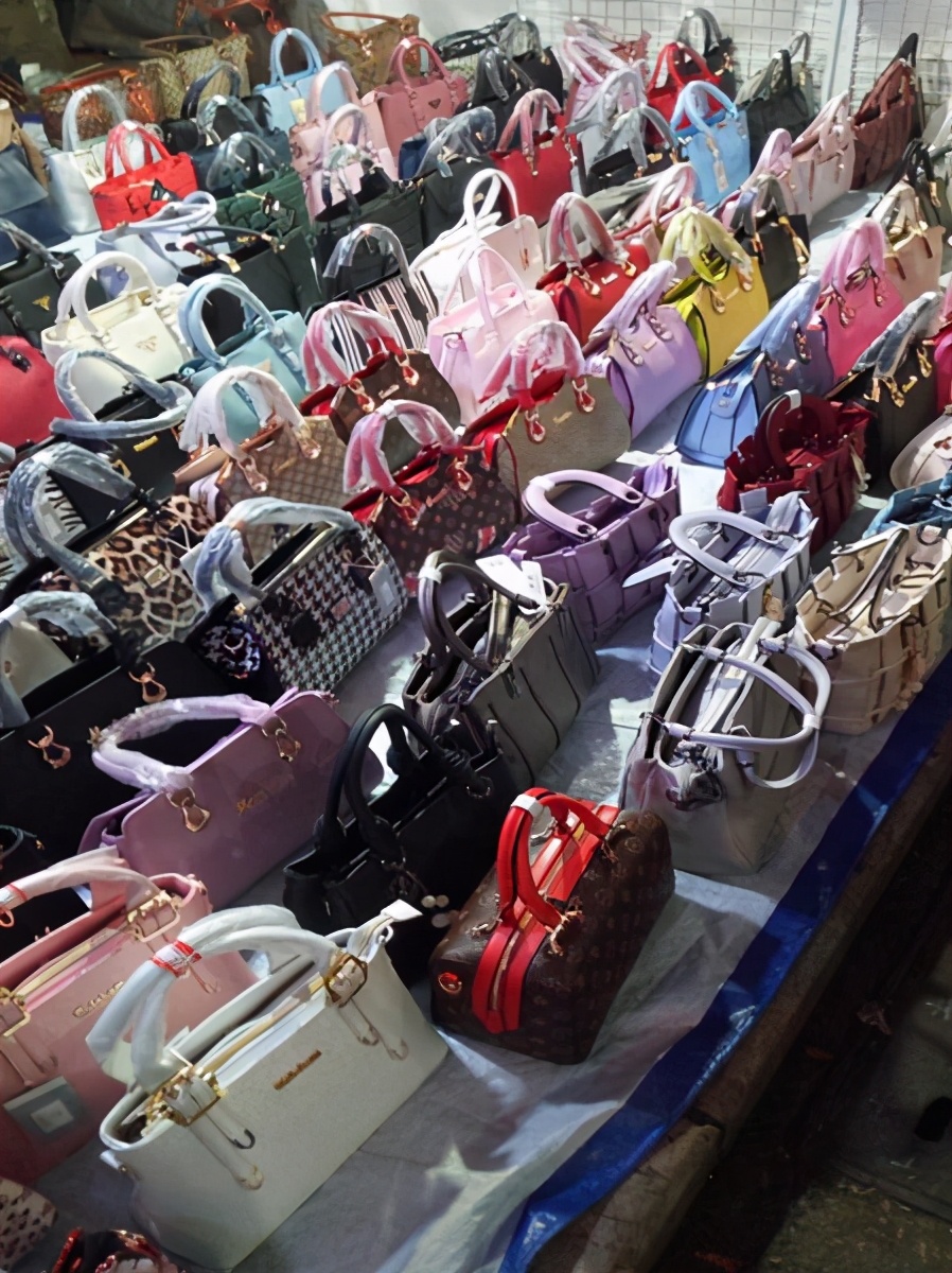 微商的货是真的还是假的,为什么微商卖的正品比官网便宜