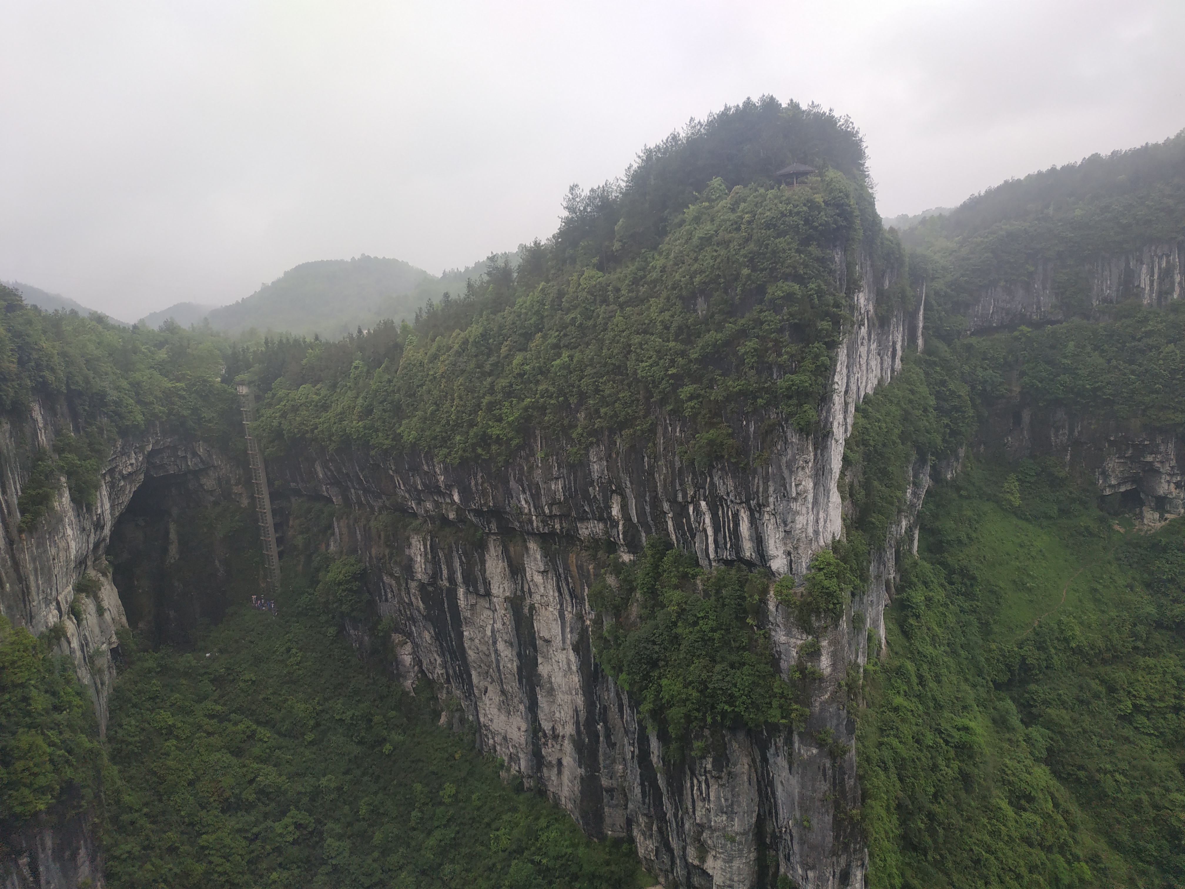 山城重庆的夜别样的美,重庆四天三夜