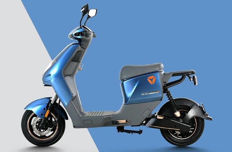 电动车石墨烯和铅酸电池差多少钱,石墨烯的电动车可以用铅酸电池吗