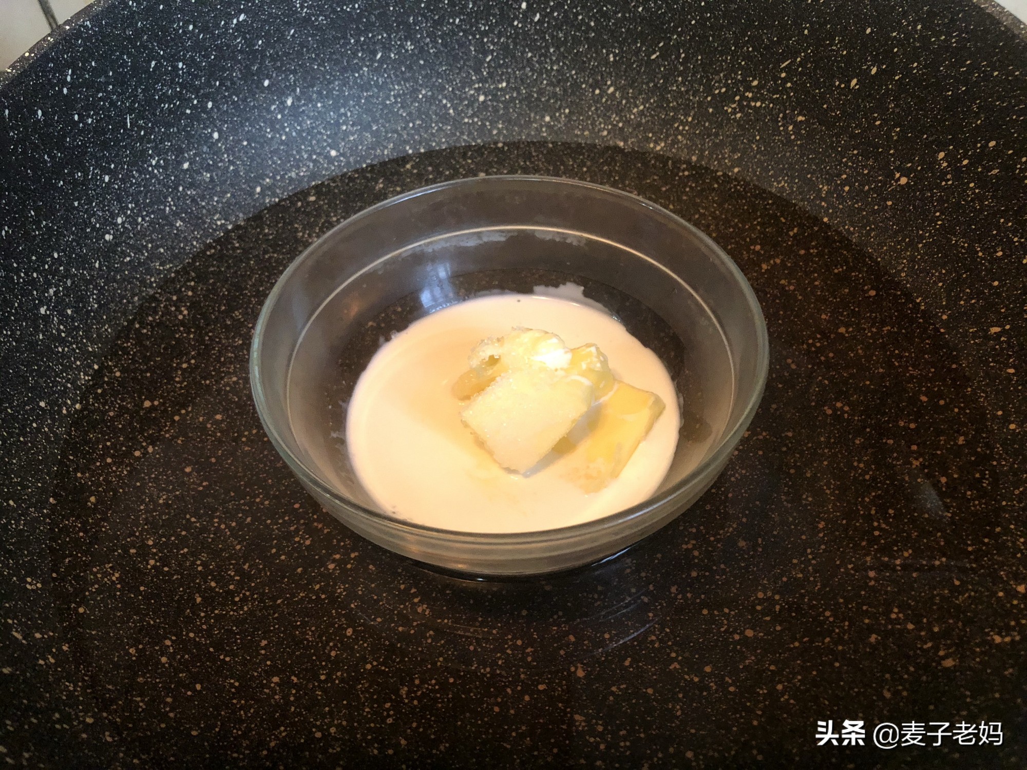 风靡韩国的网红面包,不用烤箱烤简单又方便的拉丝面包