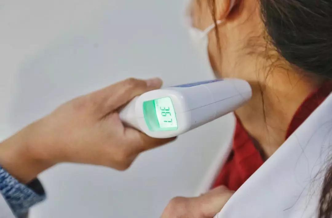 疫情期间体温计消毒,防疫红外测温仪