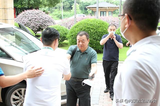 内蒙古足球协会副主席吴刚一行访问浙江绿城足球俱乐部