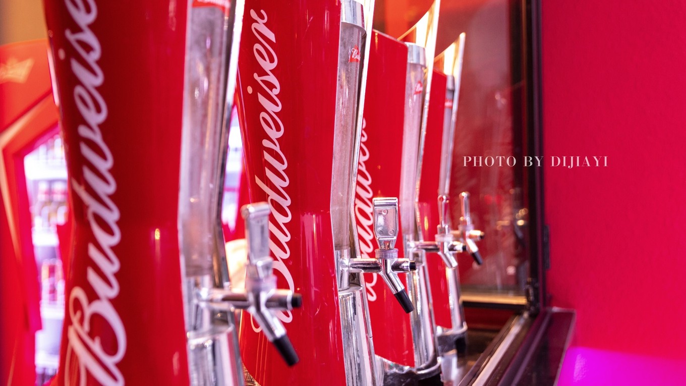 成都人气最旺的网红美食了解一下,成都万年场美食网红店