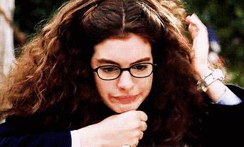 头发前面碎发炸毛怎么打理好看,头发碎发多炸毛自然卷怎么办