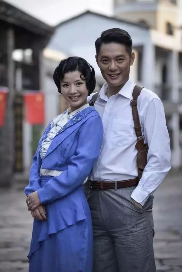 始于颜值陷于才华忠于人品下一句,始于颜值陷于才华忠于人品的英语